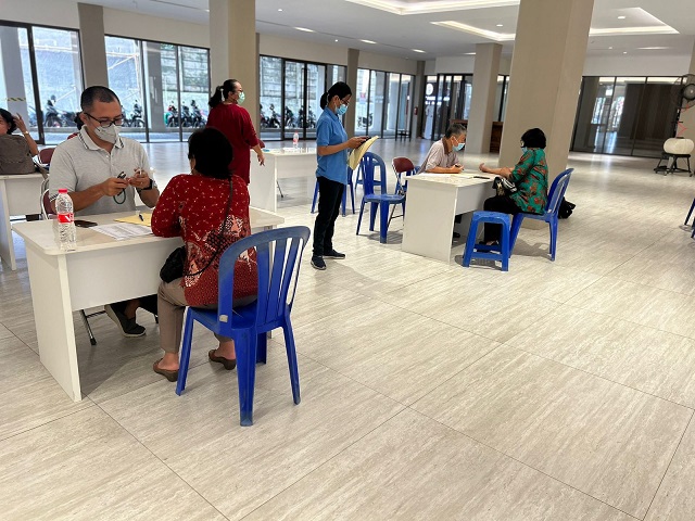 dr Anton dan dr Yulis PAKAI---